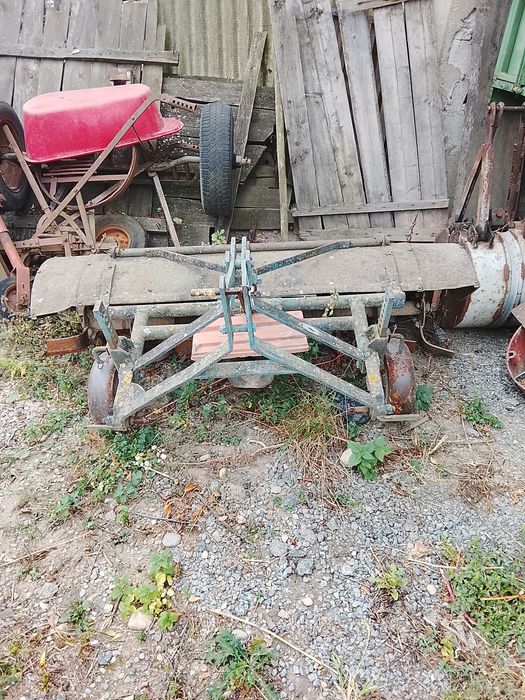 Vind Freza tractor