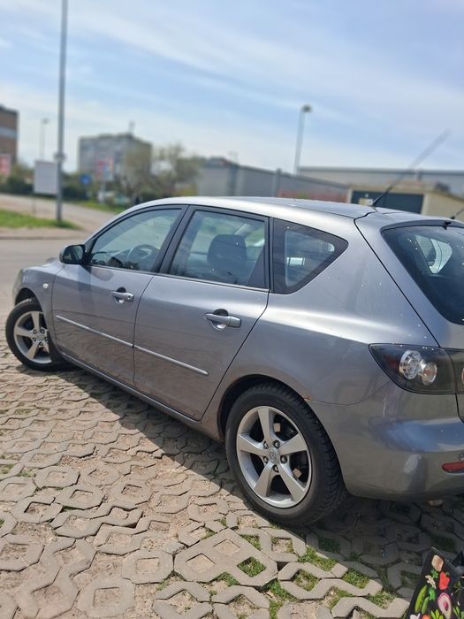 Vand Mazda 3 an 2006 motorina 150cc