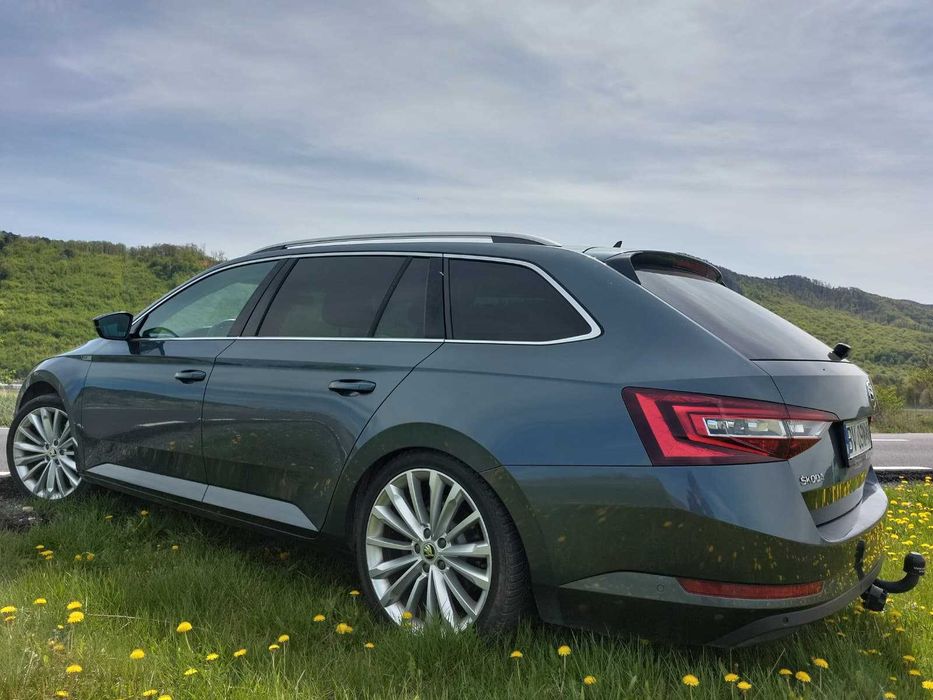 Skoda Superb 2.0 TDI DSG Sportline · 2017  13 800 EUR