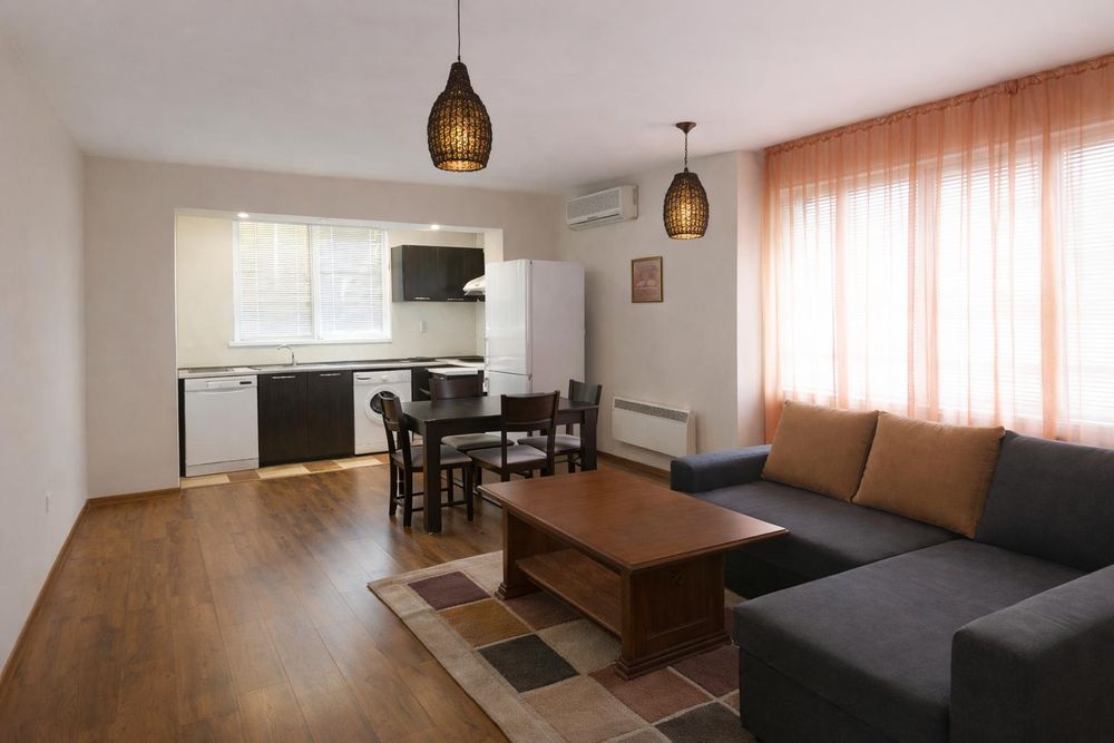 Тристаен апартамент под наем в кв. Каменица 2