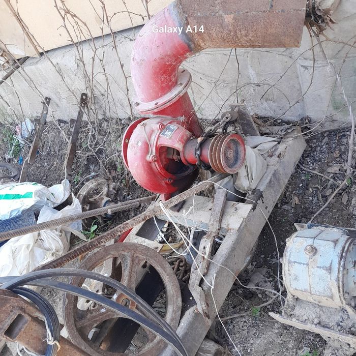 Suv nasos sotiladi, shlang,uzun quvurlari ham bor