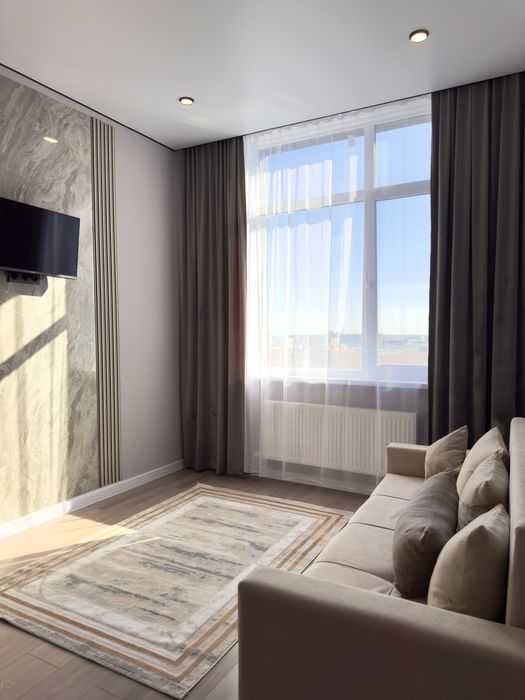 Современная квартира в сердце левого берега