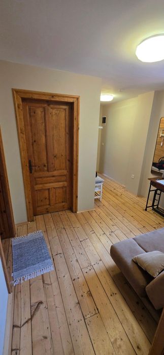 Дава се под наем Етаж от къща в Пловдив, Център - 80 кв.м за 484.5 € - Снимка #3