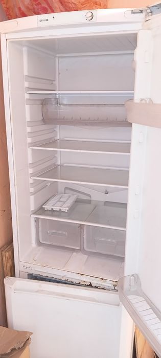 Продам Холодильник б/у