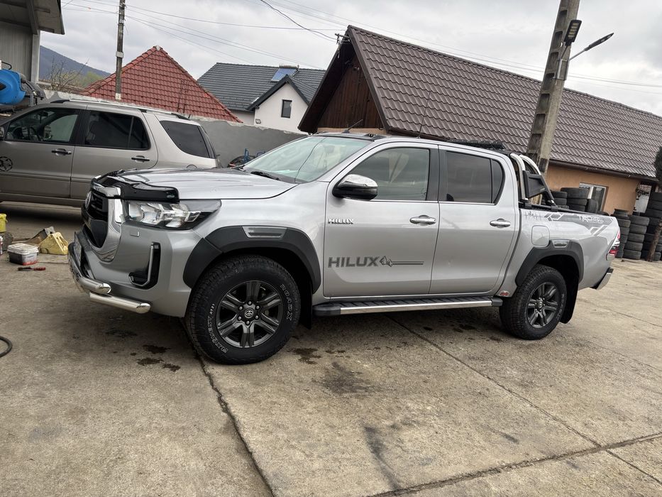 TOYOTA Hilux 2021 — imagine 3