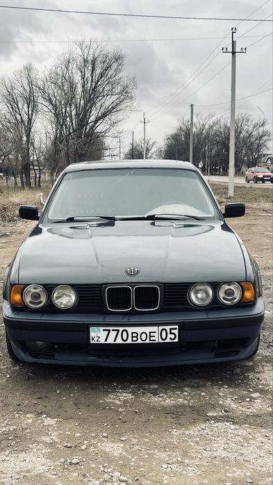 BMW E34 год 1993