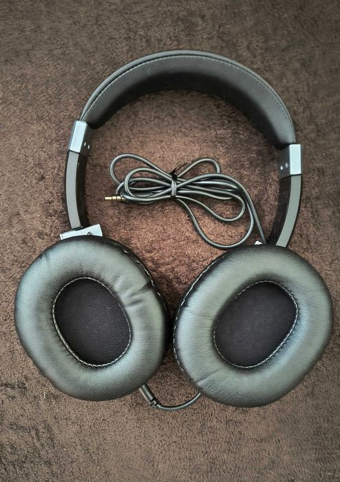 Casti  Motorola  Pulse Max  negre, cu  fir - Noi