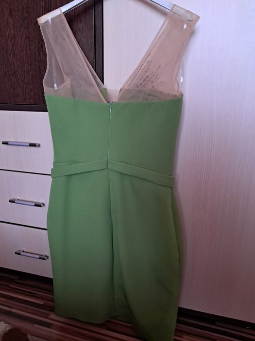 Rochie verde  si roz mărimea 36 38