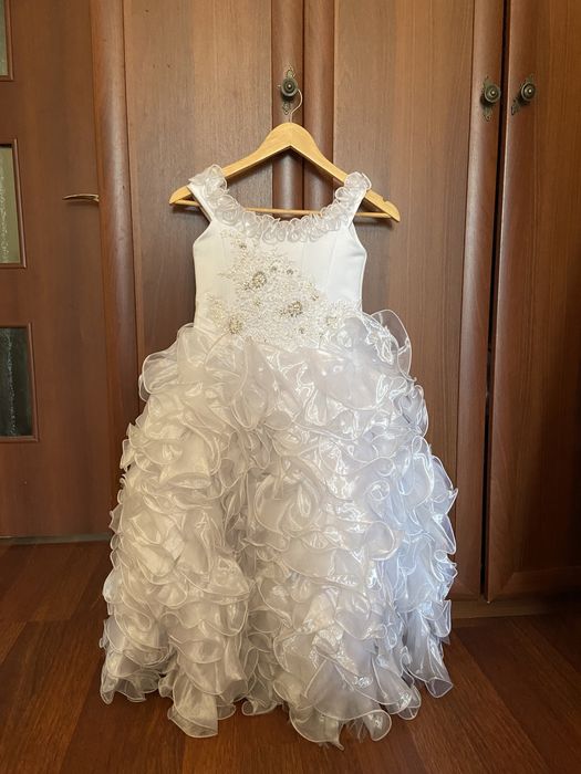 Нарядное детское платье