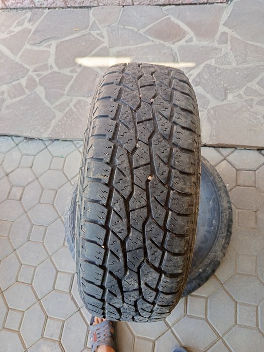 Резина два балкона на Лексус RX300 ,Тойоту  Хайландер