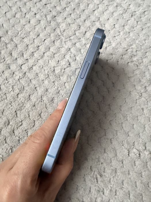 Iphone 14 128 GB светло синьо бижу