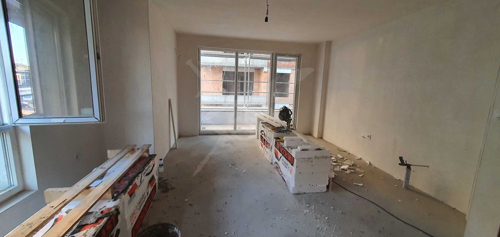 Продава се Тристаен апартамент в Пловдив, Христо Смирненски - 109 кв.м за 1080 €/кв.м - Снимка #3