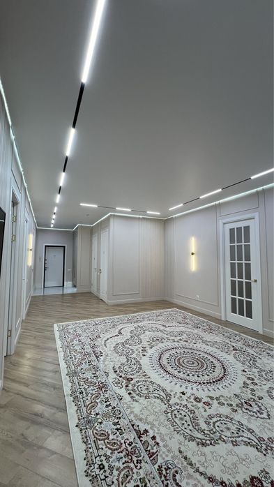 Продам 3 ком.кв 135 кв м2