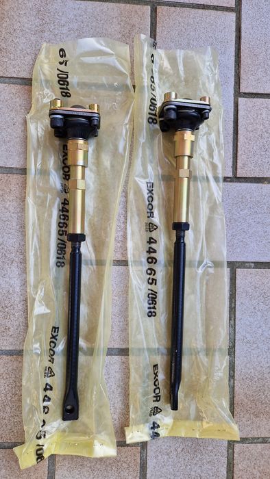 Vând set "NOU "suporți reglabili Renault 12 gordini,Dacia 1300,Sport, 1400,1310