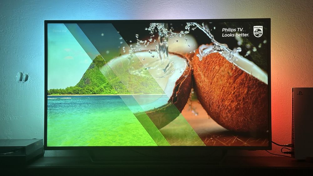 55" Philips 4K Ultra HD Android TV с 3-странен Ambilight