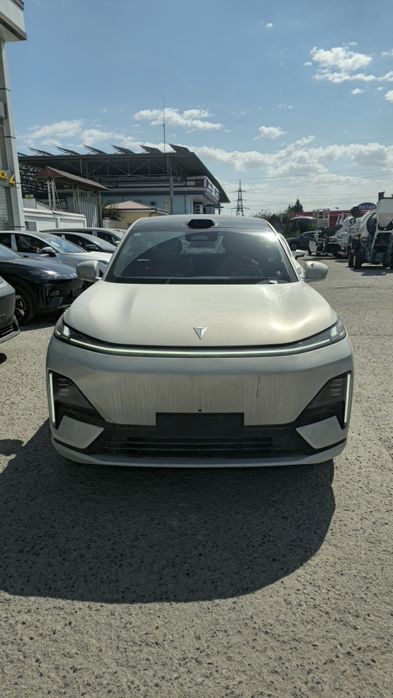 Deepal S09 Ultra 4AWD /Ultra plus Oq salonlardan  mavjud