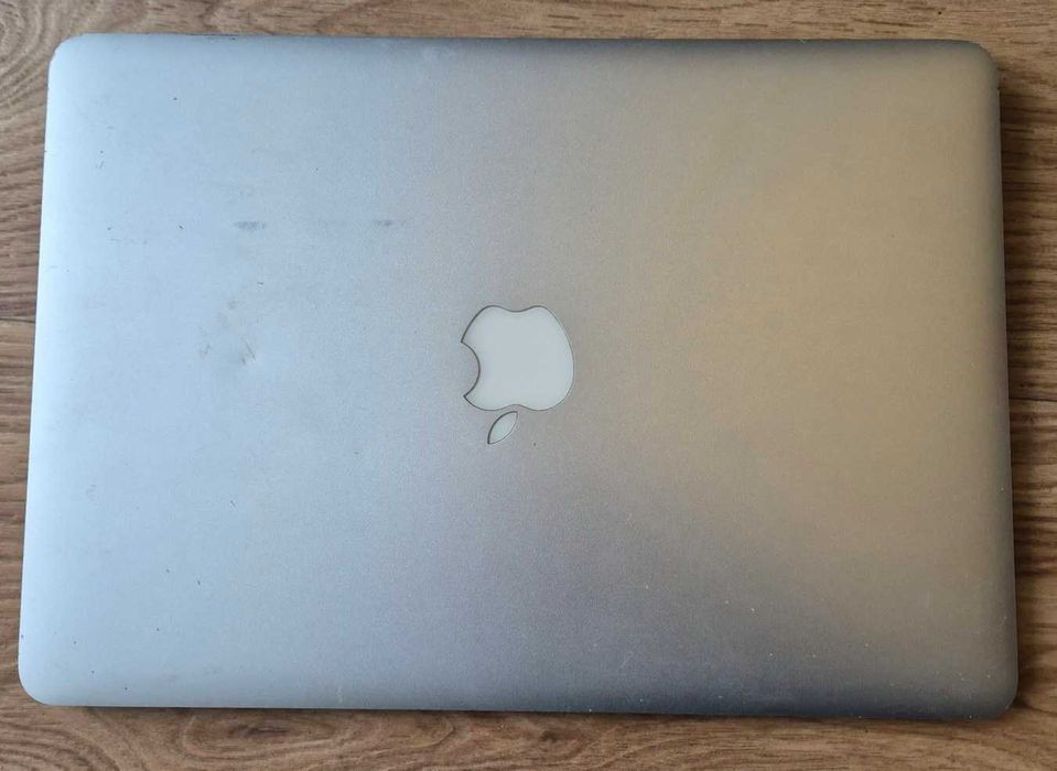MacBook Air 13" (2015) – Модел A1466 / EMC 2925