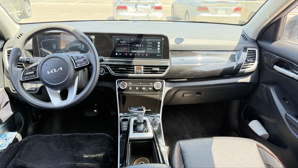 Продам Kia Seltos 2024 г.