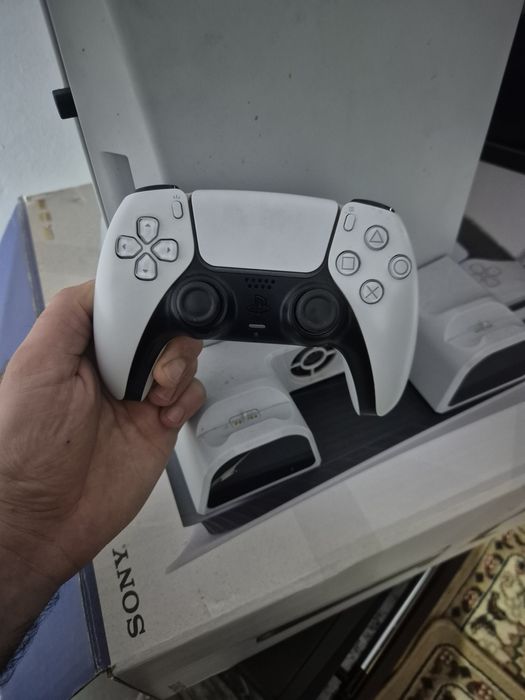 PS5 + 2 геймпада + SSD 1TB + подписка Deluxe