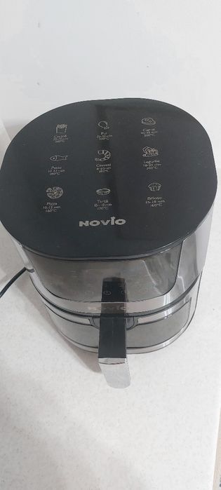 Fripteuza cu aer cald Novio
