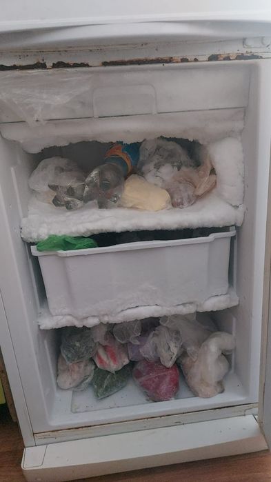 Продажи холодильник Индезит