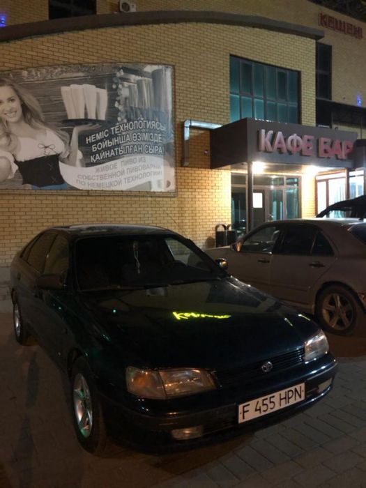 Продам тойота карина е