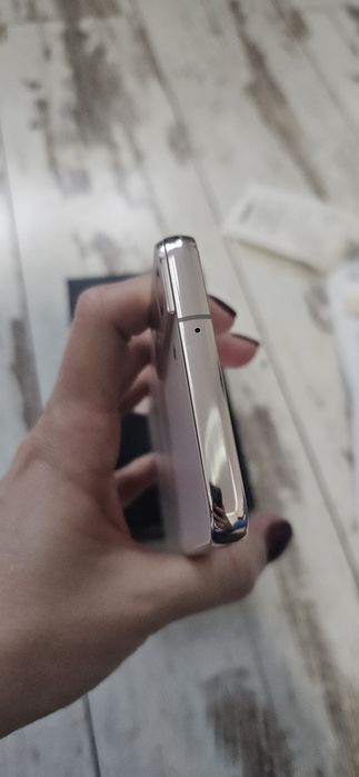 Samsung Galaxy S22 Pink Gold