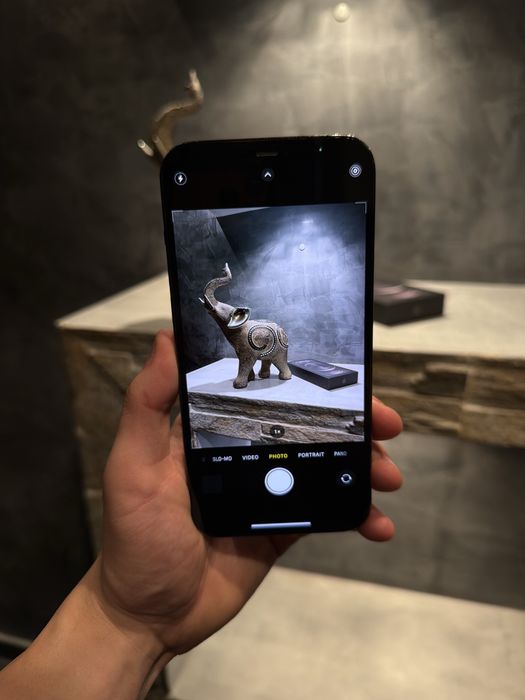 Перфектен Iphone 12 Pro Max 256 GB Graphite