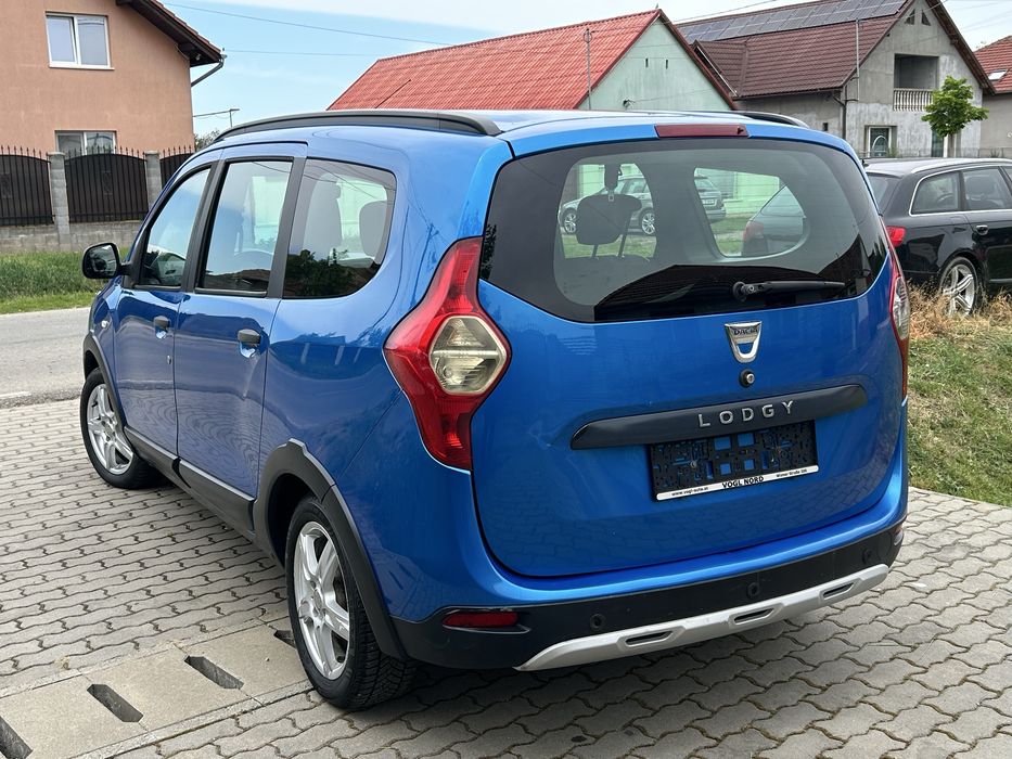 Vand Dacia Lodgy 1.2 benzina , An 2016, stepway