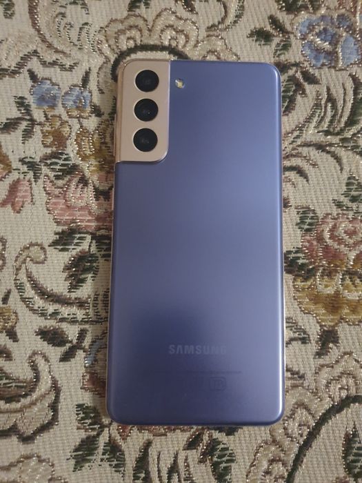 Samsung Galaxy S 21  5G  8/128гб