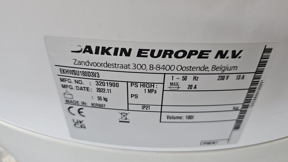 4 броя хромникелови бойлери неръждаеми 160 180 л  daikin