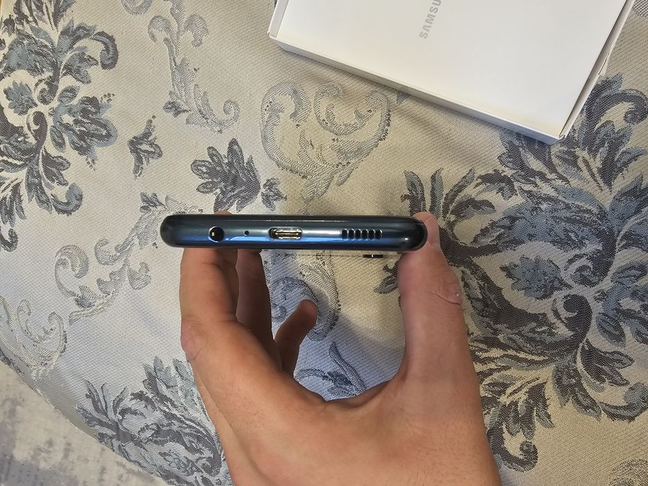 Vând samsung galaxy a04s în stare perfectă