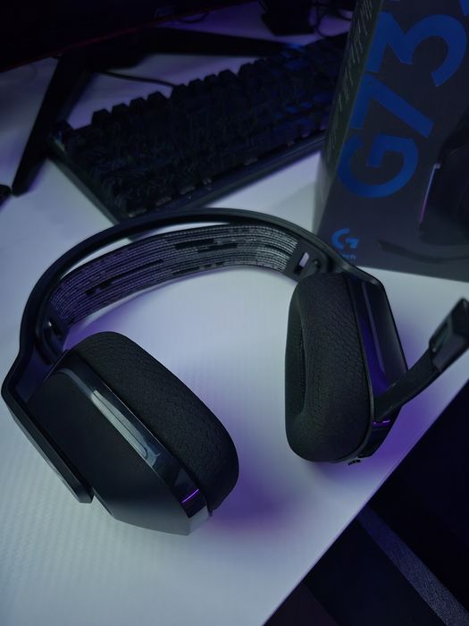 Слушалки Logitech G733