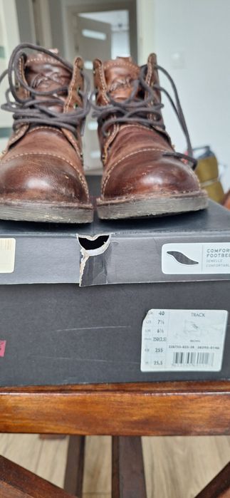 Levis, ghete marimea 40