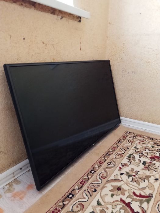 продам телевизор