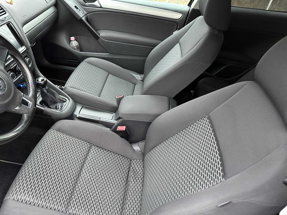 VW Golf 6, 2010, 1.6 benzina + GPL, Coupe, întreținut