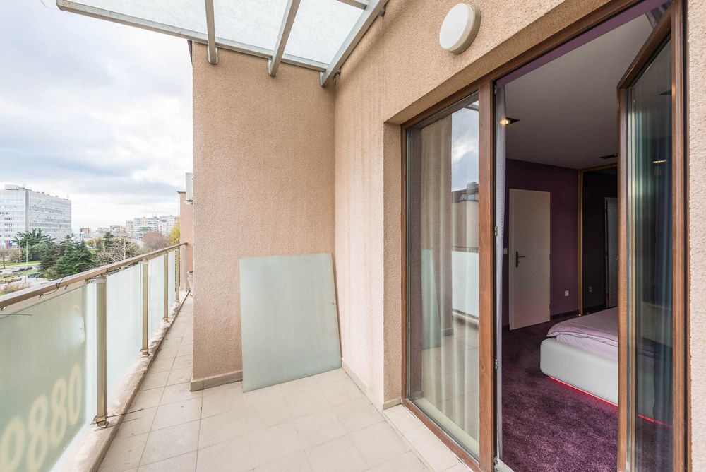 Продава се Тристаен апартамент в Варна, Левски - 107 кв.м за 2050 €/кв.м - Снимка #23