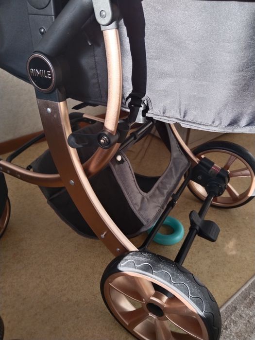 Продам детскую коляску