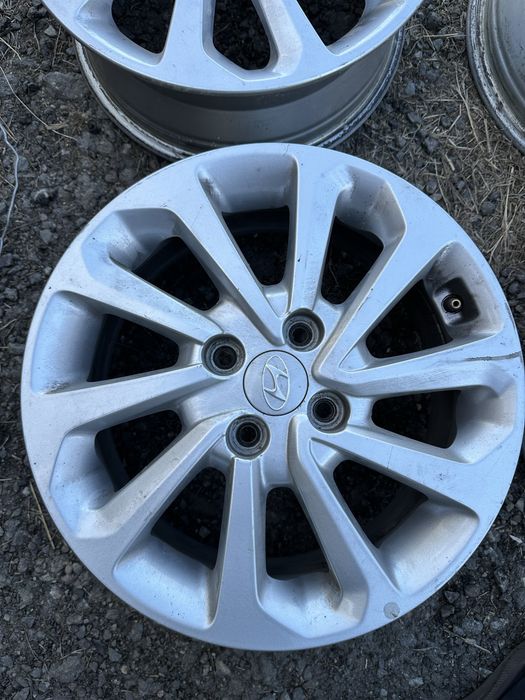 Диски комплект от хендай акцент 2021