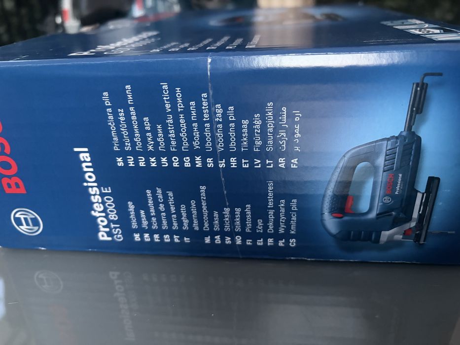 Bosch GST 8000 E - Fierastrau pendular, 710 W