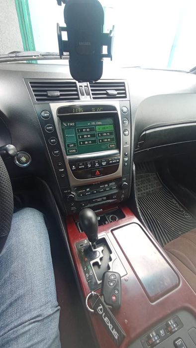 Продам Lexus GS300