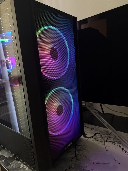 Грймърски Компютър Ryzen 7 7700 RTX 5070 64GB DDR5