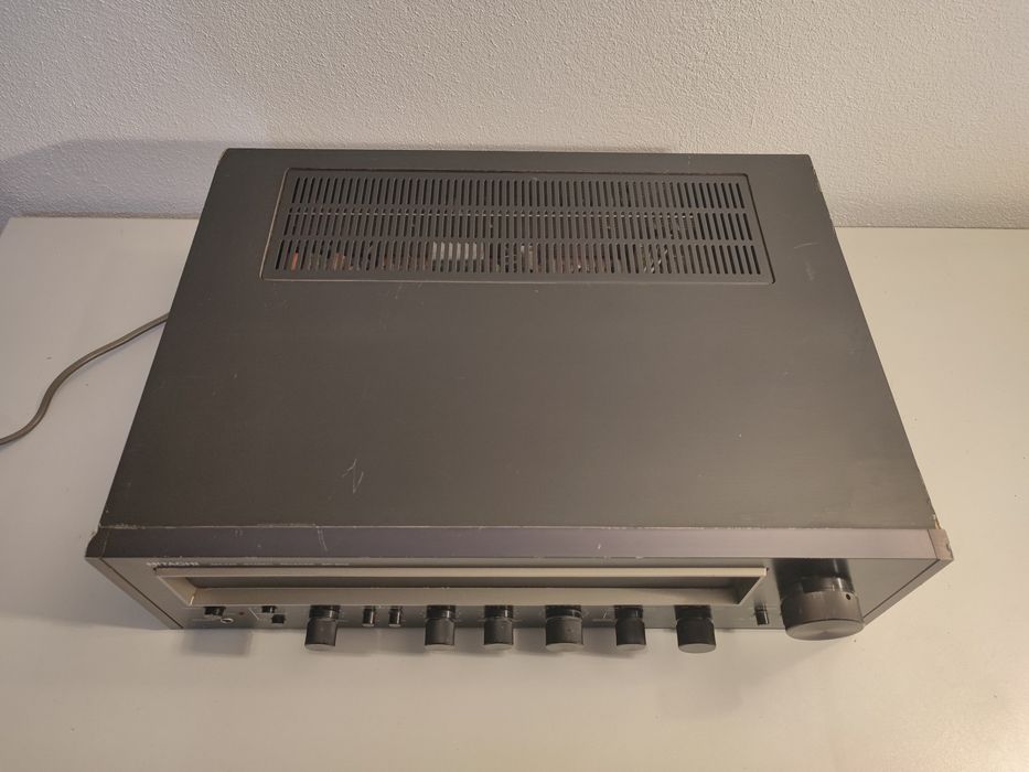 Amplificator Hitachi SR 802 statie carcasa lemn tuner defect