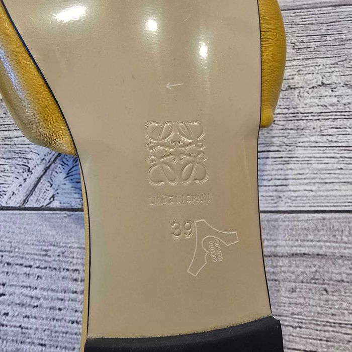 Чехли  естествена кожа loewe