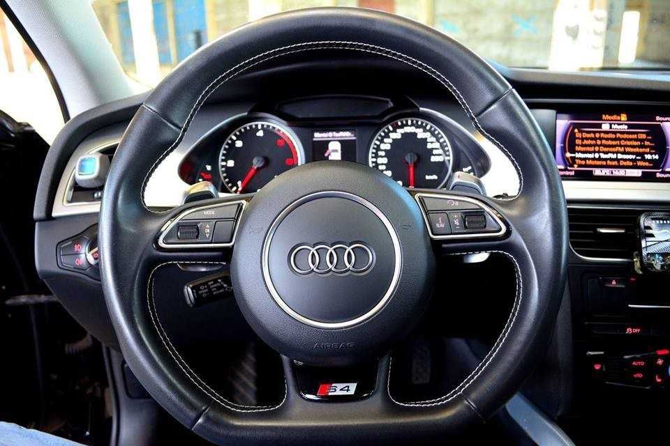 AUDI A4 B8 2012