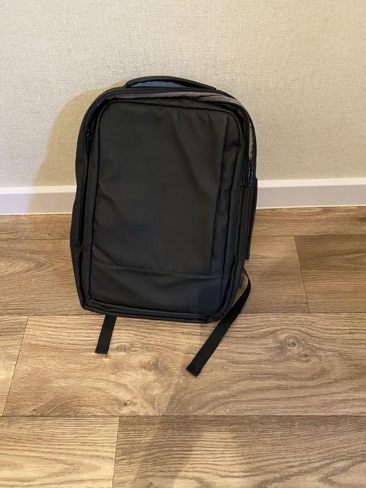 Продам Рюкзак черный вместительный