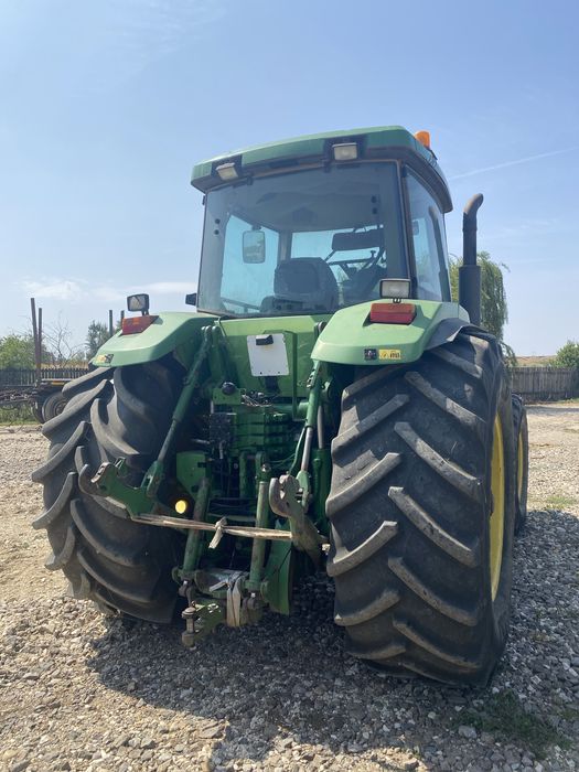 JOHN DEERE 8200 powershift