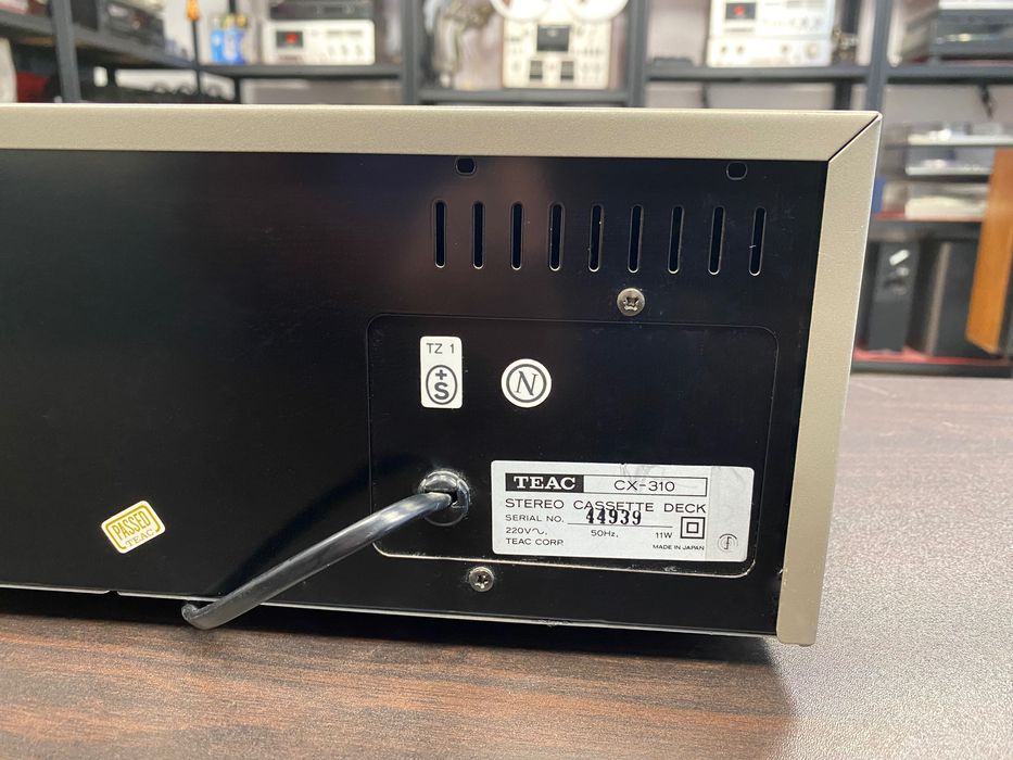 Касетен дек Teac