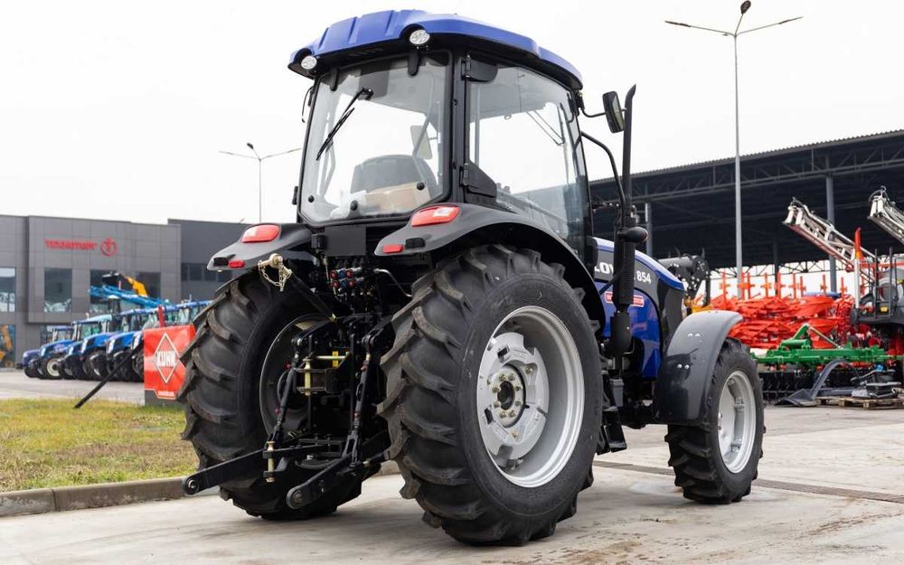 Трактор LOVOL 854