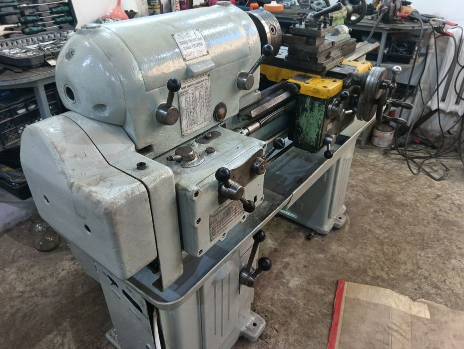 Токарный станок ТВ-320П